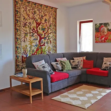 Casa In Mezzo Al